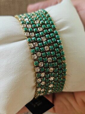 Cara New York Girl Kid Bracelet Stretch Bangles Green/Gold Tone Fashion Jewelry